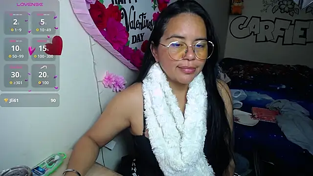 Miss  kendra  online show from March 28, 2026, 1:45 pm