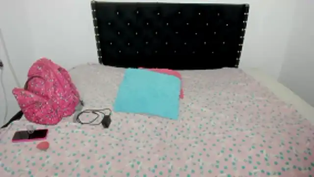 CAROLINA SEX10 online show from November 15, 2025, 1:59 pm