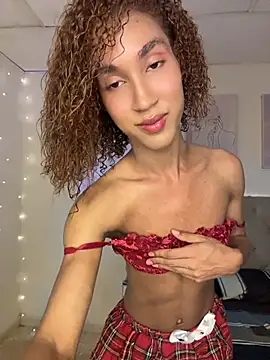 Chloe Celeste online show from May 8, 2026, 1:53 am