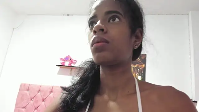 thianahorny online show from November 17, 2025, 9:35 am