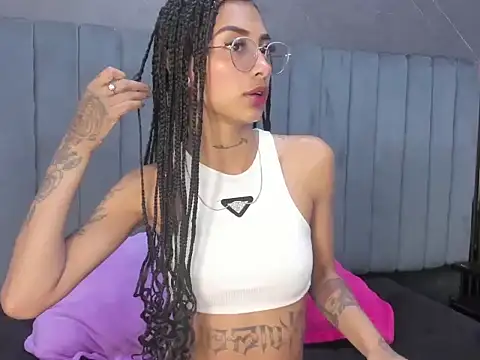 Snapshot of KarlaSlutSkinny__ chatting on May 22, 2026, 9:13 pm KarlaSlutSkinny online show from May 22, 2026, 9:13 pm