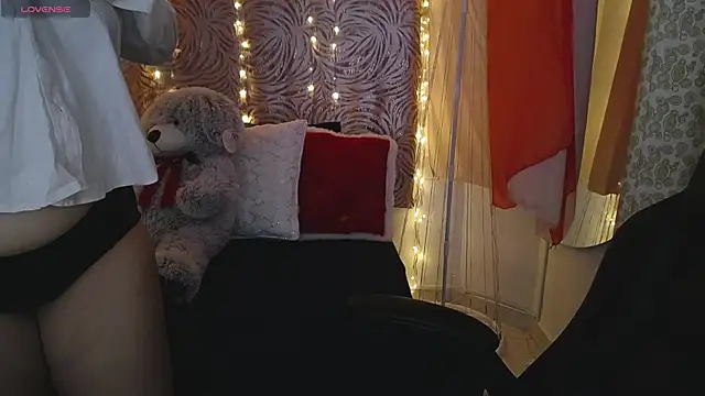 krishnaveni   online show from December 22, 2025, 1:00 pm