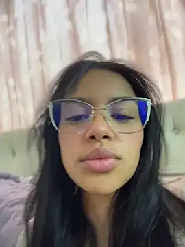Snapshot of MeganHillss chatting on July 9, 2026, 8:19 pm MeganHillss online show from July 9, 2026, 8:19 pm