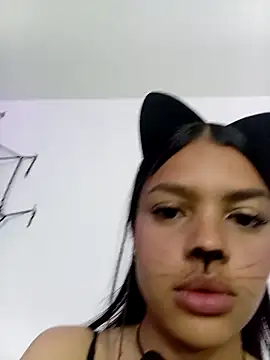 Snapshot of MeganHillss chatting on October 31, 2025, 6:10 am MeganHillss online show from October 31, 2025, 6:10 am