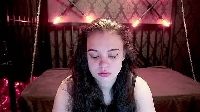 Snapshot of SnowWhiti chatting on April 25, 2026, 7:11 pm SnowWhiti online show from April 25, 2026, 7:11 pm
