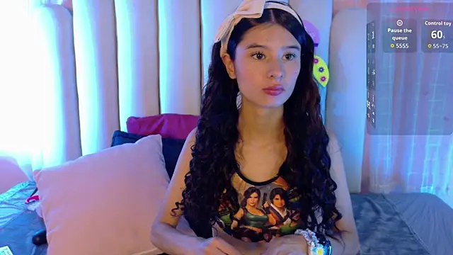 SweetRenata  online show from July 2, 2026, 1:17 pm