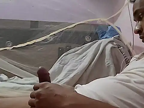 vickymtrb online show from February 28, 2026, 8:52 pm