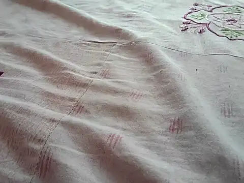 vickymtrb online show from October 14, 2025, 4:57 am