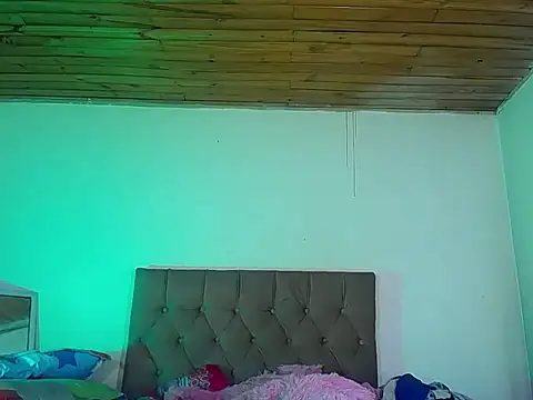 VeryHotGill online show from November 9, 2025, 12:36 am