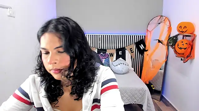 Little Alli online show from October 27, 2025, 7:37 pm