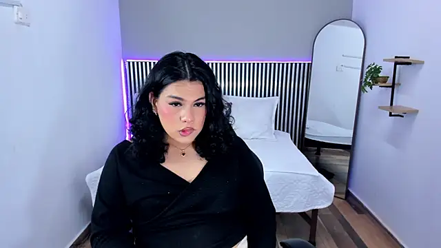 Little Alli online show from November 2, 2025, 7:52 pm