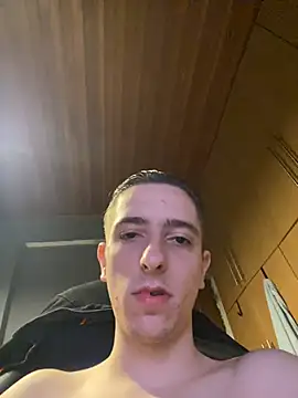 Snapshot of Asimako chatting on October 9, 2025, 11:05 pm Asimako online show from October 9, 2025, 11:05 pm