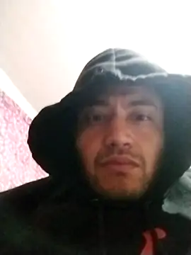 Snapshot of faxtwr chatting on November 3, 2025, 10:52 am faxtwr online show from November 3, 2025, 10:52 am