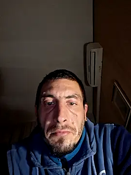 TeresaRufo online show from November 11, 2025, 4:35 pm