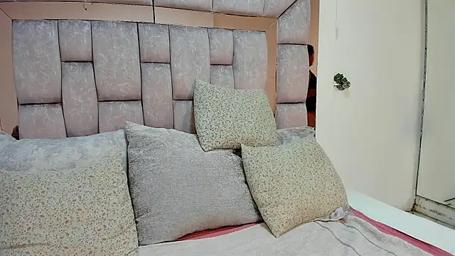 kaorybliss online show from January 8, 2026, 12:00 pm