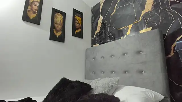 Snapshot of Aisha_Saleh chatting on November 14, 2025, 7:39 pm Aisha Saleh online show from November 14, 2025, 7:39 pm