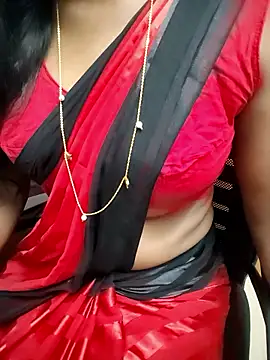 Snapshot of Tamilmallu-duskygirl03 chatting on March 16, 2026, 5:44 am Tamilmallu-duskygirl03 online show from March 16, 2026, 5:44 am