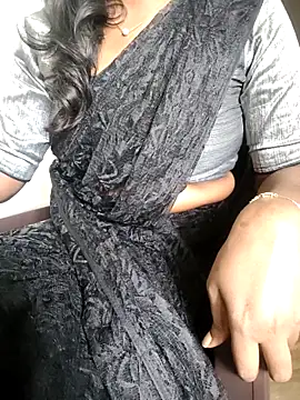 Tamilmallu-duskygirl03 online show from November 26, 2025, 7:08 am