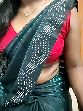 Snapshot of Tamilmallu-duskygirl03 chatting on April 9, 2026, 5:31 am Tamilmallu-duskygirl03 online show from April 9, 2026, 5:31 am