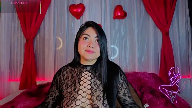 Victoria Jonhss online show from February 12, 2026, 1:16 am