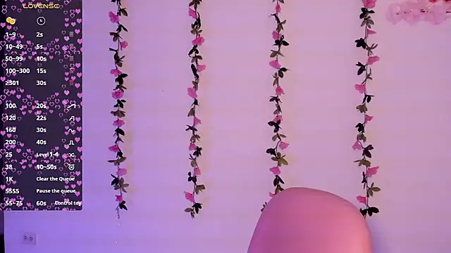 Snapshot of Ashleyroys_111 chatting on February 14, 2026, 5:02 pm Ashleyroys 111 online show from February 14, 2026, 5:02 pm