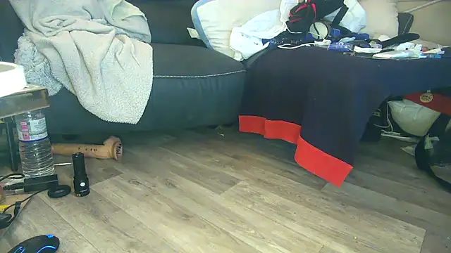 Nyctalopie8579 online show from February 3, 2026, 3:26 am