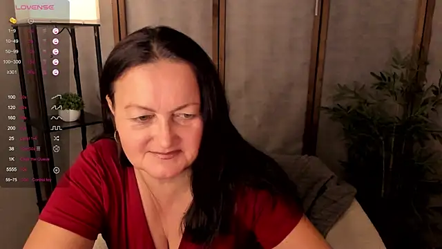 hottyannaa online show from October 29, 2025, 2:32 am