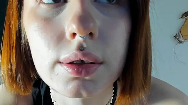 ClaireMathis online show from April 15, 2026, 2:43 pm