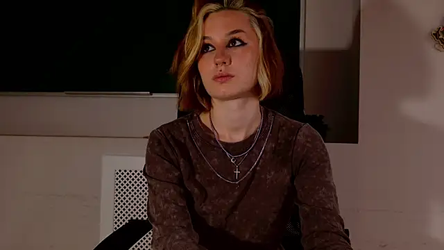 Snapshot of ClaireMathis chatting on June 27, 2026, 2:56 pm ClaireMathis online show from June 27, 2026, 2:56 pm