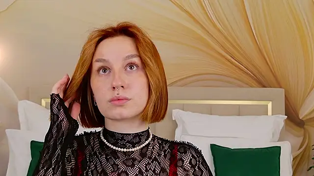 ClaireMathis online show from April 29, 2026, 2:54 pm