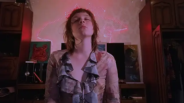 liquid0fluid0 online show from February 4, 2026, 6:25 pm