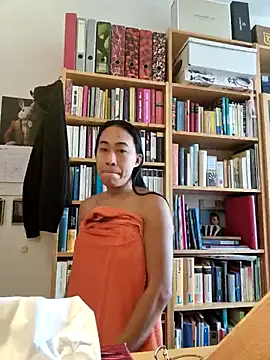 Snapshot of bianca_bellamy chatting on March 28, 2026, 8:48 am bianca bellamy online show from March 28, 2026, 8:48 am