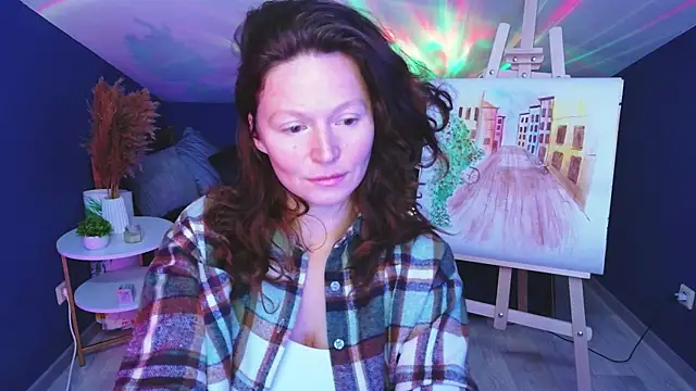 Snapshot of AuroraBorealis__ chatting on October 13, 2025, 6:37 am AuroraBorealis online show from October 13, 2025, 6:37 am