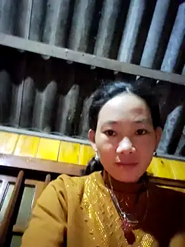 Snapshot of gio-thu chatting on November 13, 2025, 4:11 pm gio-thu online show from November 13, 2025, 4:11 pm