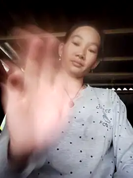 Snapshot of gio-thu chatting on October 17, 2025, 7:33 am gio-thu online show from October 17, 2025, 7:33 am