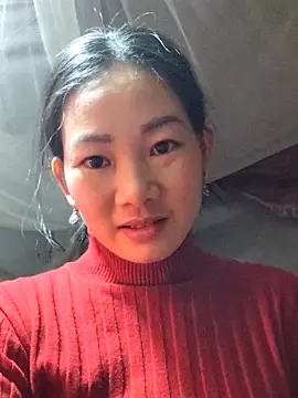 gio-thu online show from February 4, 2026, 3:40 pm