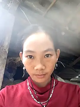 Snapshot of gio-thu chatting on October 15, 2025, 2:21 am gio-thu online show from October 15, 2025, 2:21 am