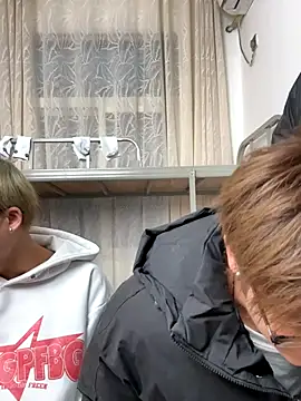 KK-cuteboy online show from December 16, 2025, 10:08 am