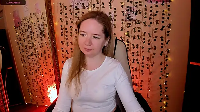 Snapshot of Evaa_Braunn chatting on March 2, 2026, 2:12 am Evaa Braunn online show from March 2, 2026, 2:12 am