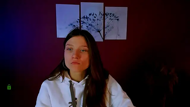 dana sweet   online show from November 17, 2025, 7:29 pm