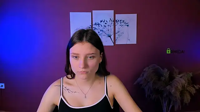 dana sweet   online show from November 3, 2025, 7:28 pm