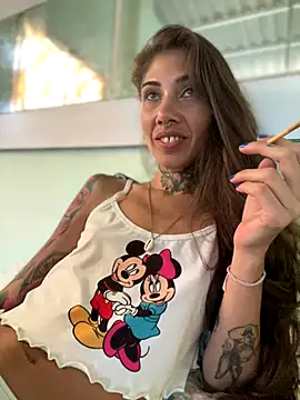 Snapshot of casalskunk chatting on November 23, 2025, 10:47 am casalskunk online show from November 23, 2025, 10:47 am