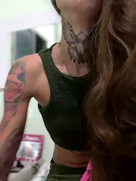 Snapshot of casalskunk chatting on November 9, 2025, 10:14 pm casalskunk online show from November 9, 2025, 10:14 pm