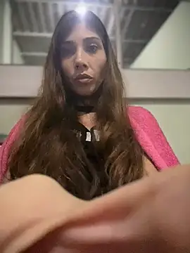 Snapshot of casalskunk chatting on June 7, 2026, 5:12 am casalskunk online show from June 7, 2026, 5:12 am