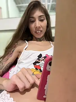 Snapshot of casalskunk chatting on July 21, 2026, 2:03 am casalskunk online show from July 21, 2026, 2:03 am