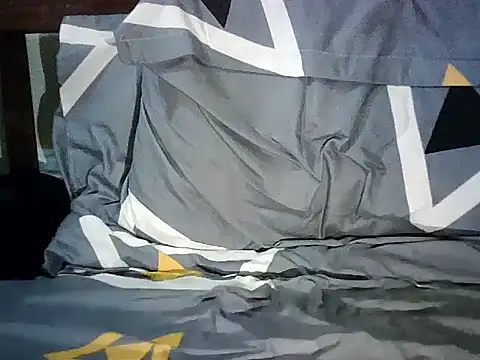 Snapshot of Ntokozo290 chatting on October 18, 2025, 4:09 pm Ntokozo290 online show from October 18, 2025, 4:09 pm