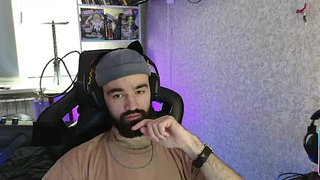 Nik Namee online show from November 4, 2025, 8:29 am