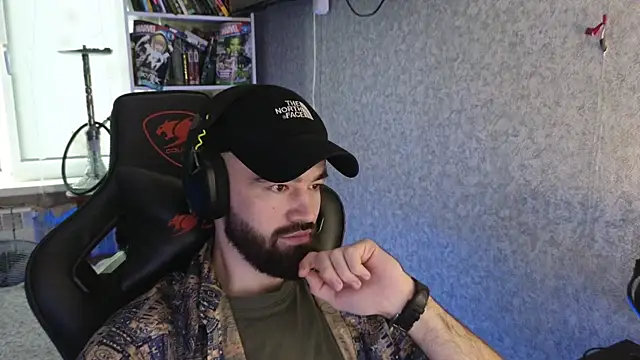 Nik Namee online show from December 17, 2025, 8:30 am