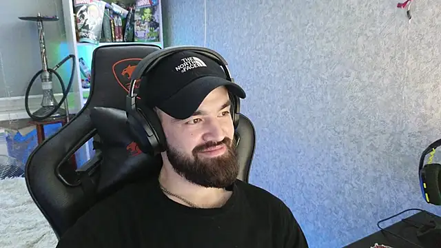 Nik Namee online show from December 5, 2025, 6:28 pm