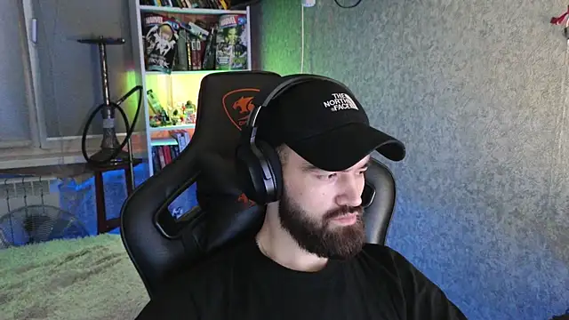 Nik Namee online show from December 4, 2025, 3:55 pm